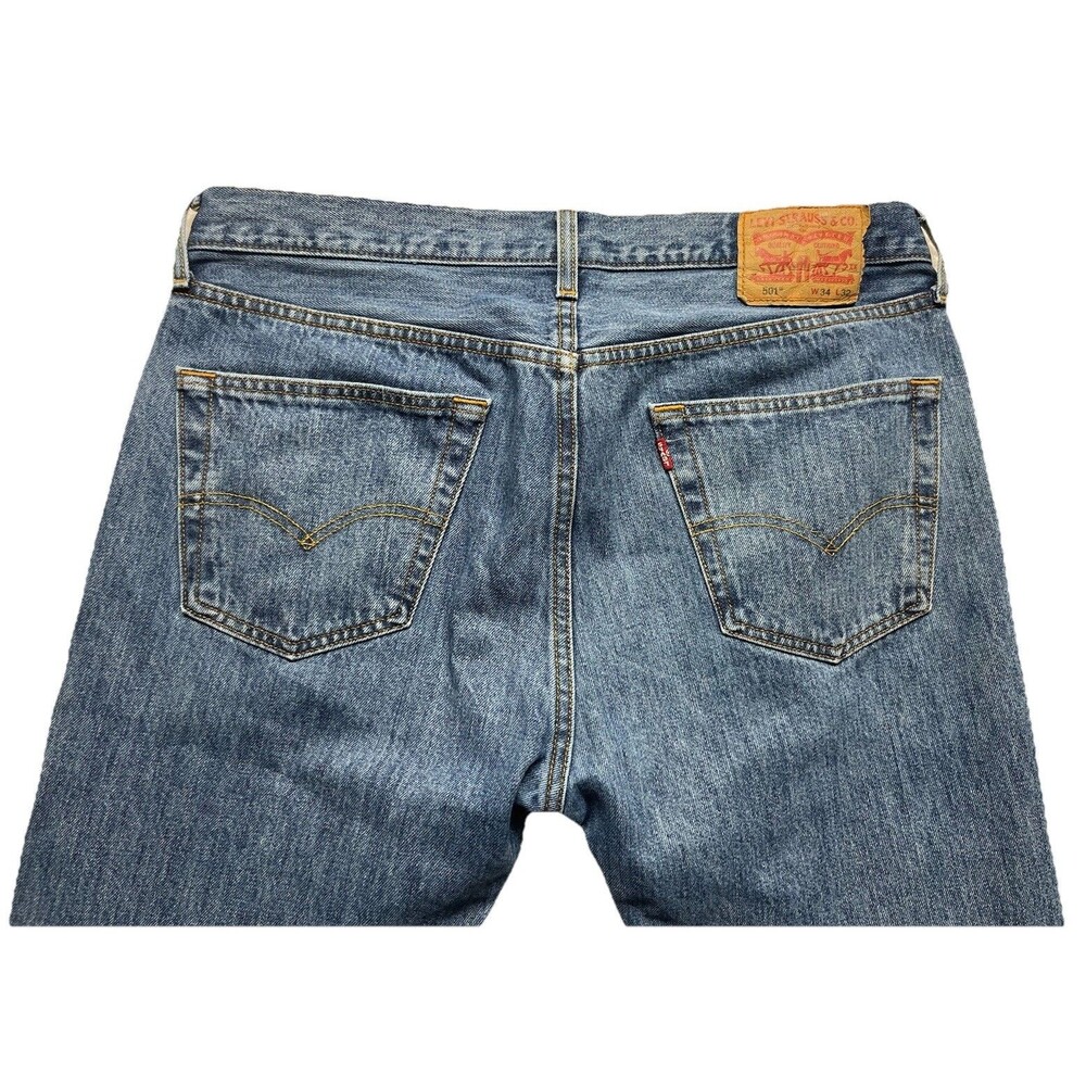 Levi’s 501 Jeans Mens 34x32 Straight Leg Button Fly Classic Denim American 35x30